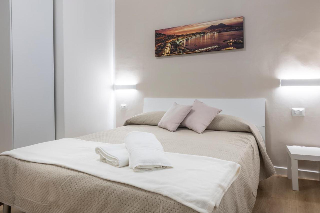 Adastra B&B Νάπολη Εξωτερικό φωτογραφία